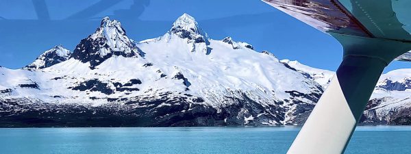 Flightseeing Glacier Lake